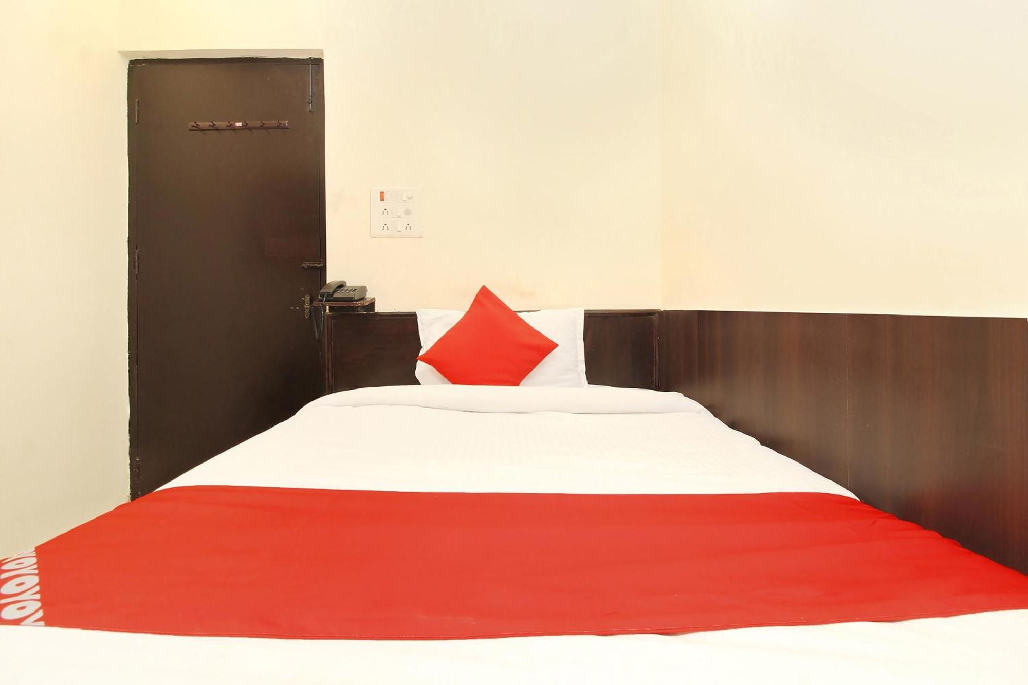 Hotel O Vasundhara Guest House Near Tankbund Secundurabad Exteriör bild